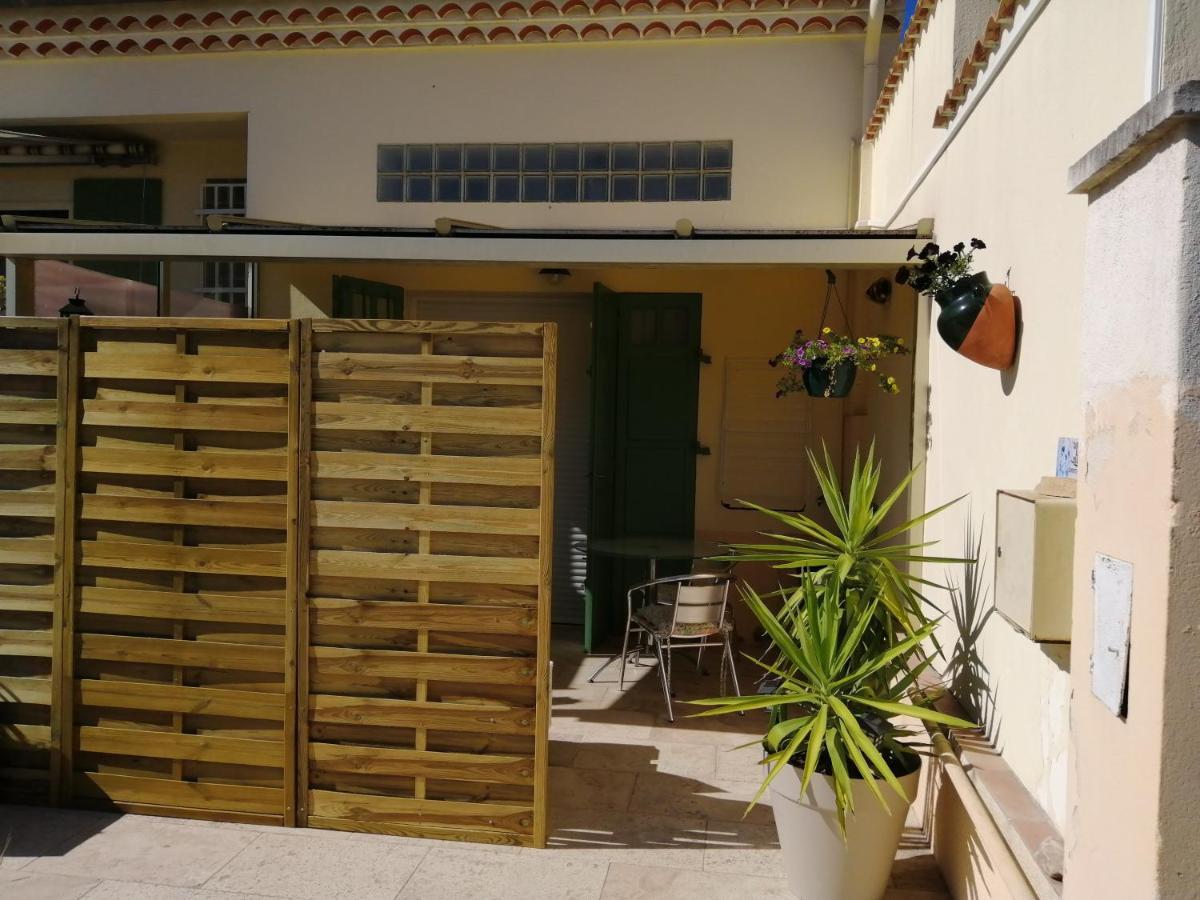 Apartamento Yofanto Sénas Exterior foto